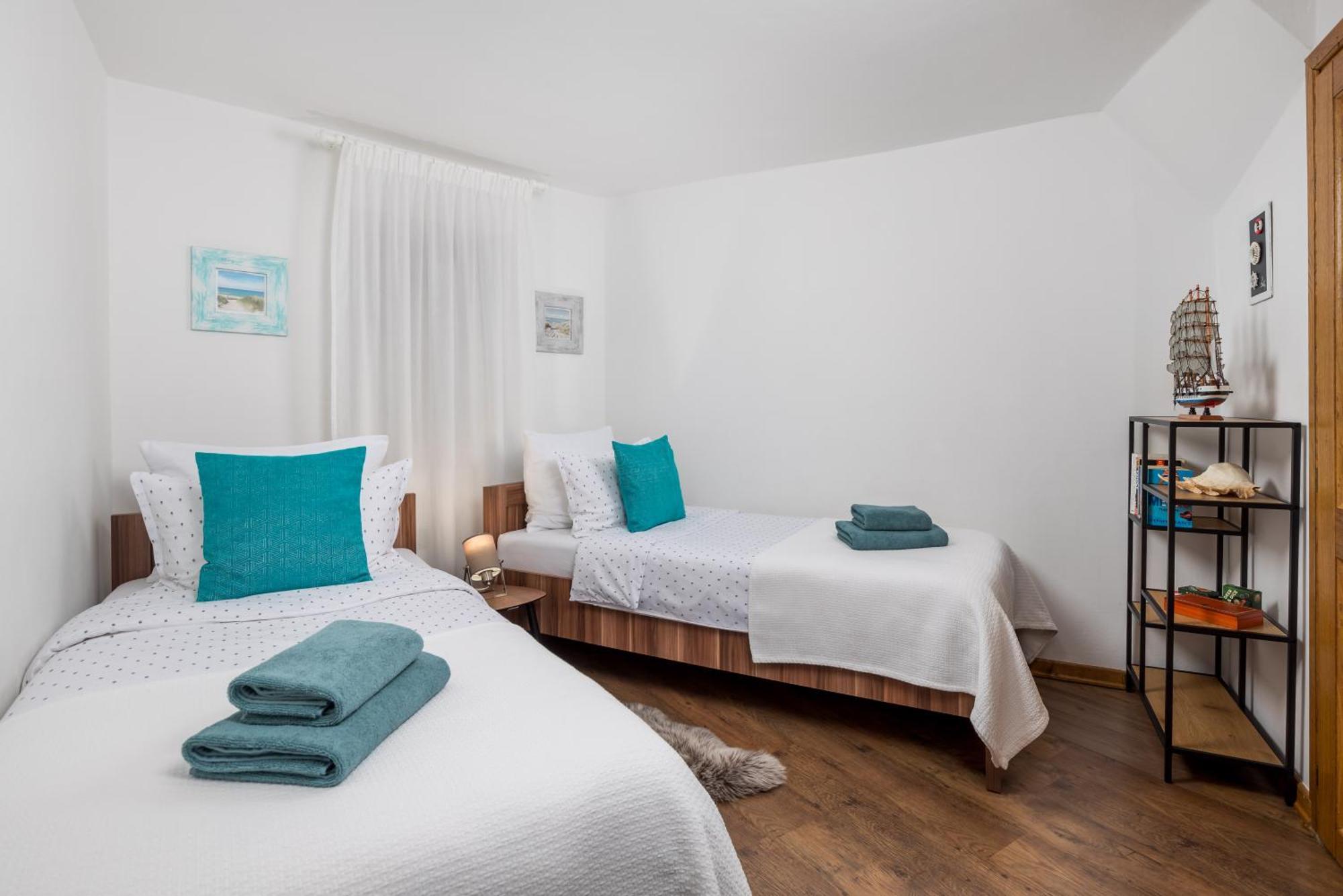 Sorgenfrei Apartment Rovigno Esterno foto