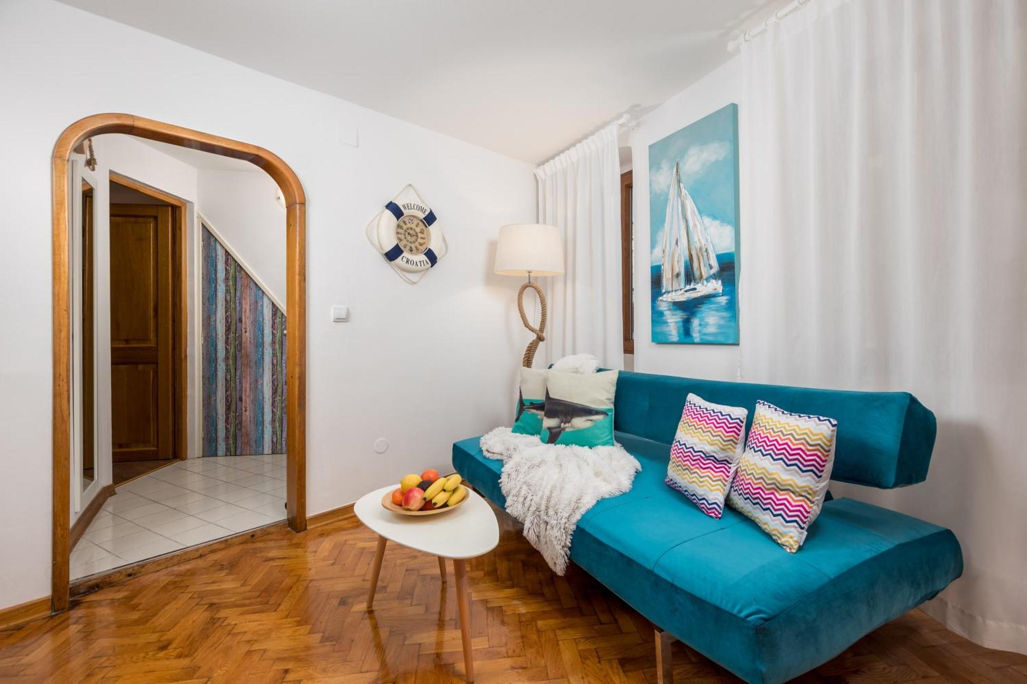 Sorgenfrei Apartment Rovigno Esterno foto